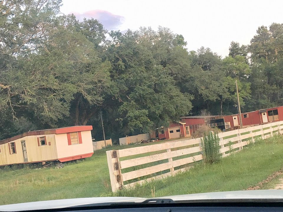 2nd image of 1931 Newberry Ln