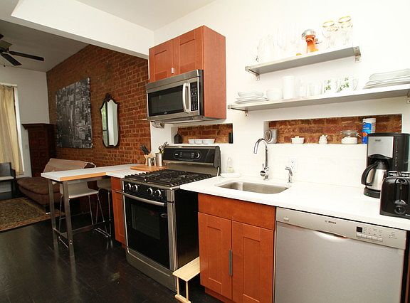 4th image of 24 W 119th St APT 2