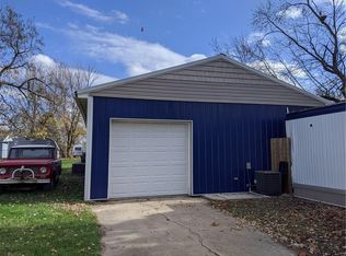 649 S Pennsylvania St, Greenfield, IN 46140