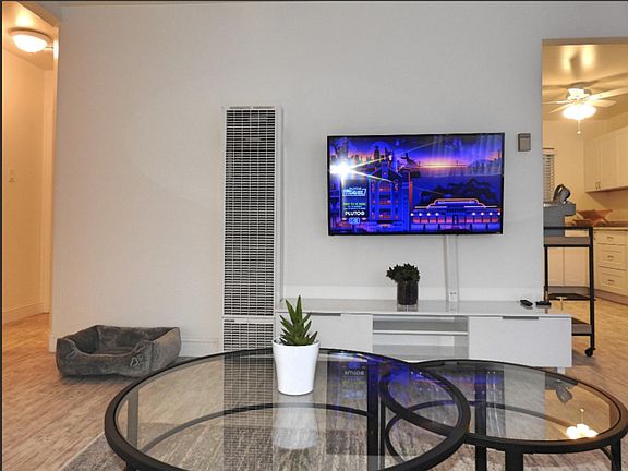 3rd image of 648 Walnut St #3
