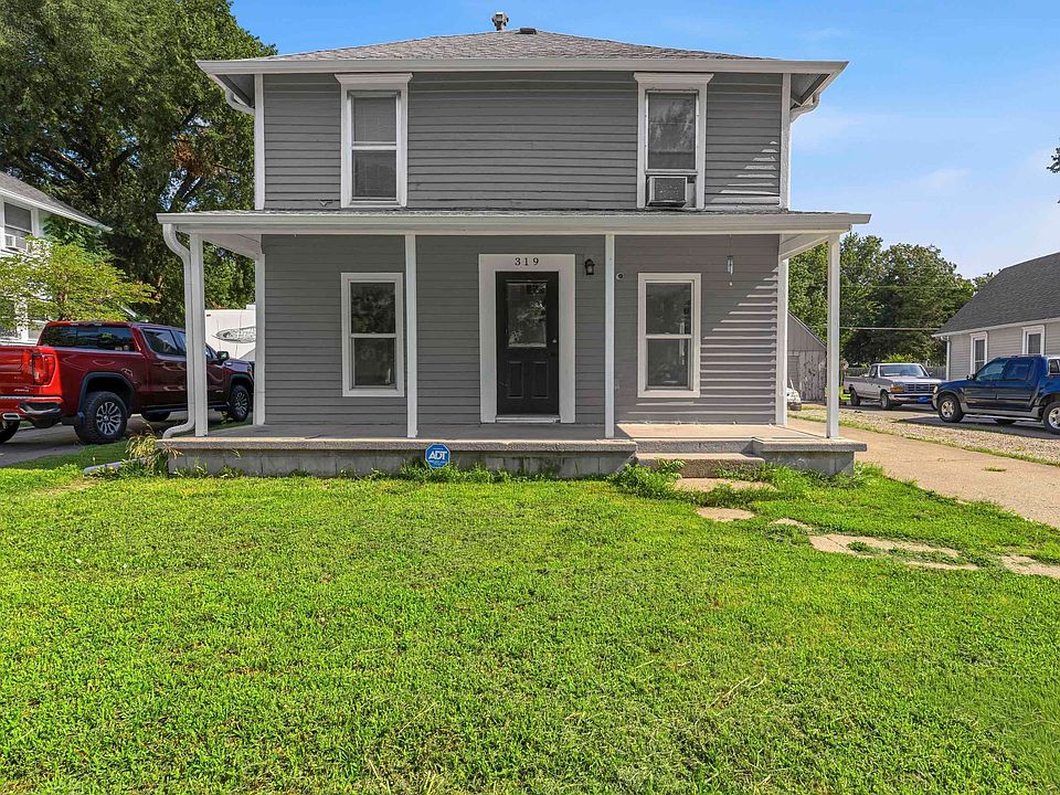1st image of 319 NE 6th St