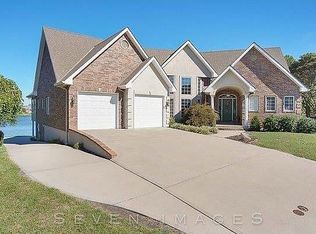 418 SW Seaside Sparrow St, Lees Summit, MO 64082