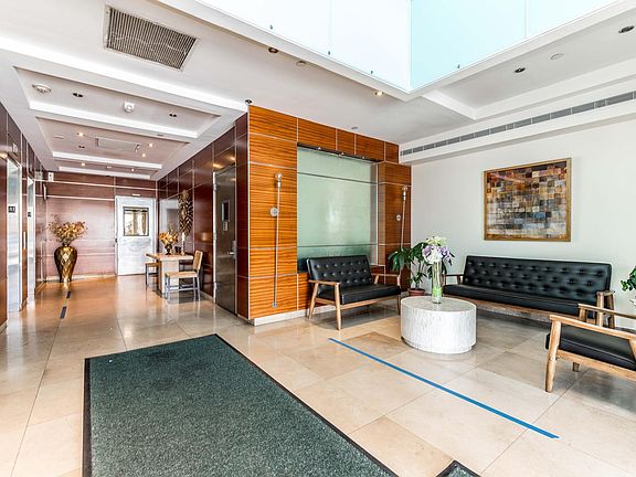 4th image of 260 W Broadway APT 3C
