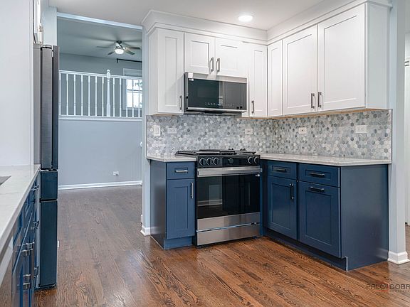 3rd image of 223 Delia Dr