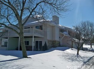 701 Evergreen Ct, Burnsville, MN 55337