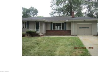 317 Yale Ave, Elyria, OH 44035