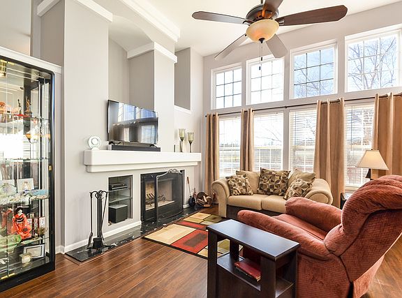 5th image of 1060 Cheswick Dr