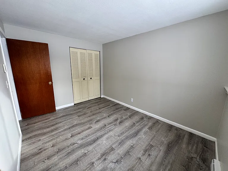 320 Elm St #3 — Photo 11