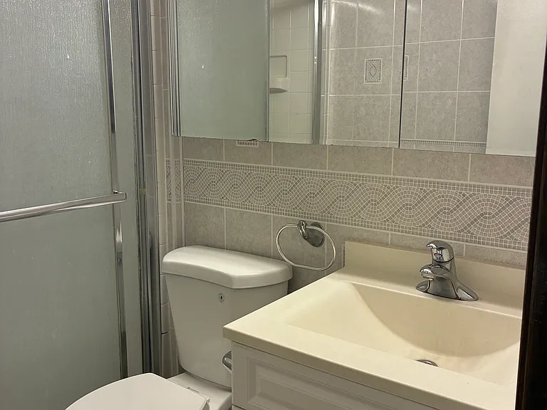 3101 Squire Ln #1/2 — Photo 7
