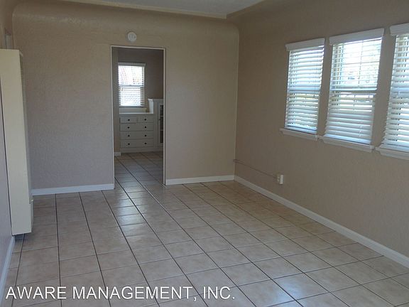 2nd image of 3936 Louisiana St