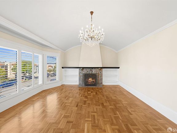 4th image of 1372 35th Ave