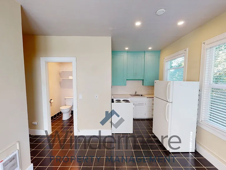 336 S Palouse St — Photo 4