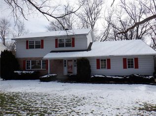 4280 Scarlet Oak Dr, Akron, OH 44321