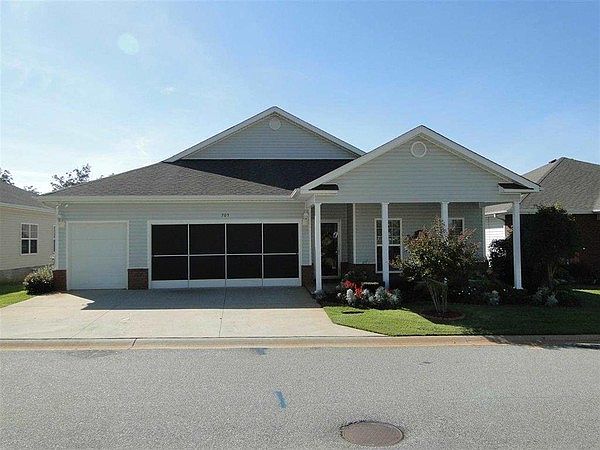 1st image of 305 Spyglass Hill Dr