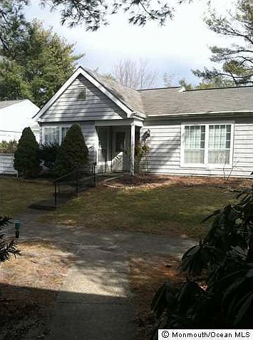 1st image of 474 Chelsea Court #C