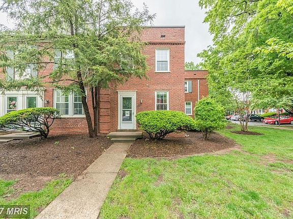 2nd image of 2600 16th St S APT 714