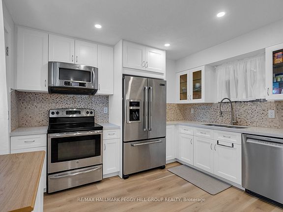 2nd image of 63 Ferris Ln #B1