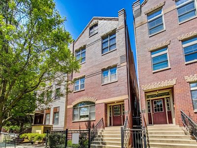 1352 W George St #T, Chicago, IL, 60657