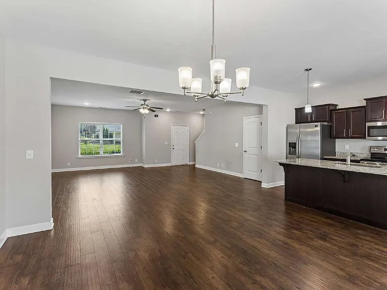 248 Rowlette Cir — Photo 11