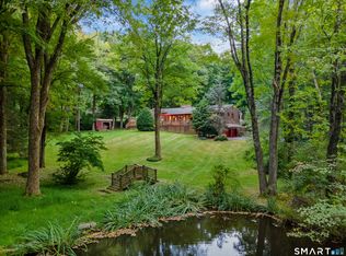 152 Head Of Meadow Rd, Newtown, CT 06470
