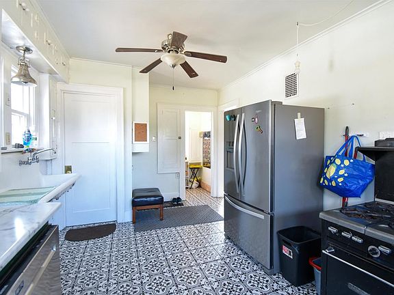 5th image of 101 UNION STREET