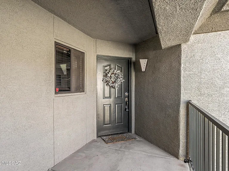 5751 N Kolb Rd #36204 — Photo 23