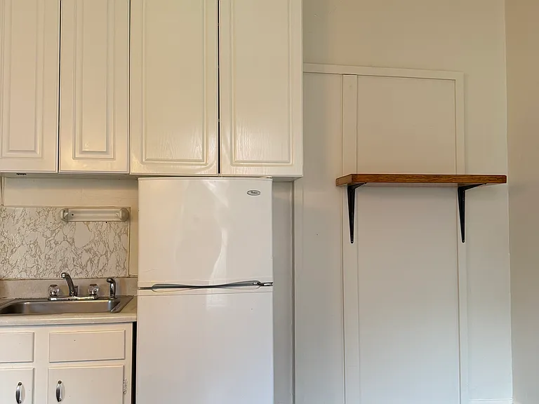 21 N Winooski Ave #D — Photo 5