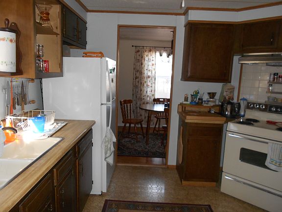 2nd image of 223 Indian Springs Trl