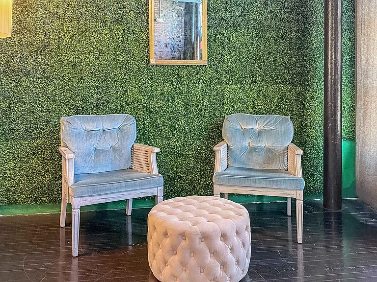 Building's Lounge