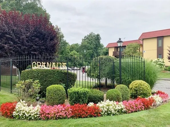 15 Granada Crescent #14, White Plains, NY 10603