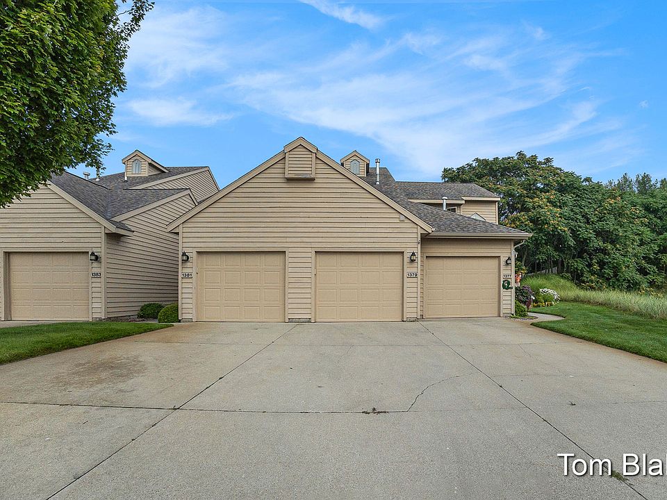 1st image of 1379 W Harbour Towne Cir