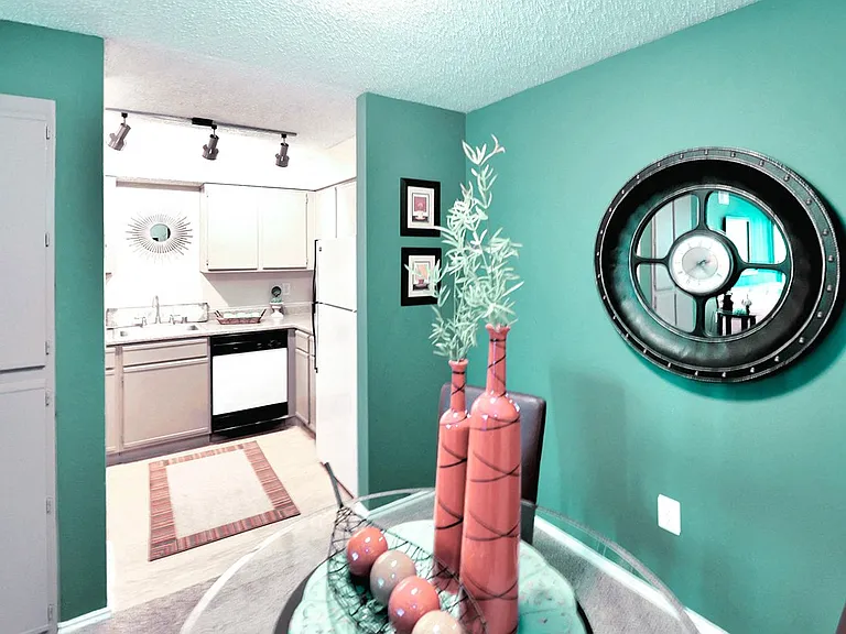 Creekside at Pear Ridge Apartments — Photo 13