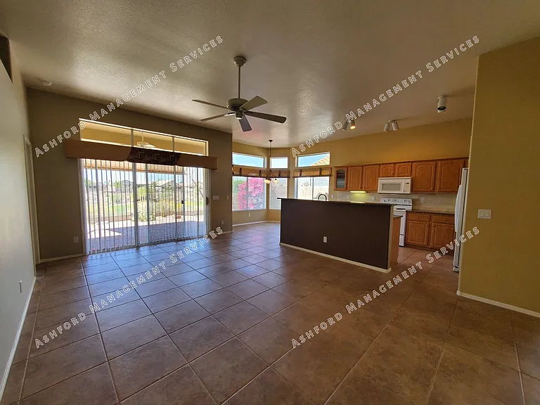 11558 W Tortoise Ct — Photo 18