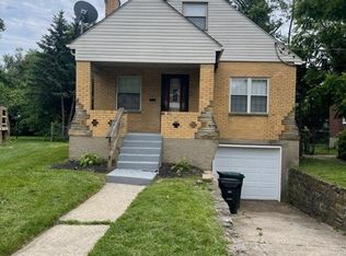 33 Hartwell Ct, Cincinnati, OH 45216