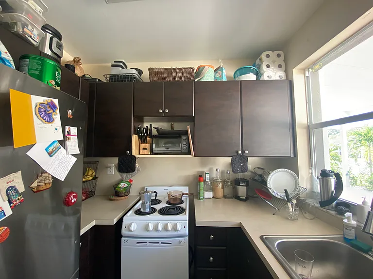 4298 SW 9th Ter #4296 — Photo 4