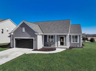 218 Countryside Dr, Slinger, WI 53086