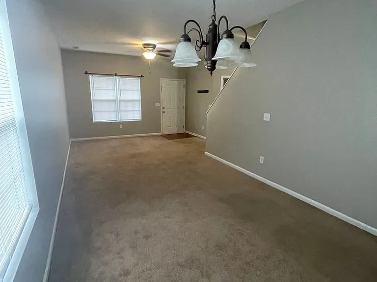 247 Makayla Ct — Photo 9