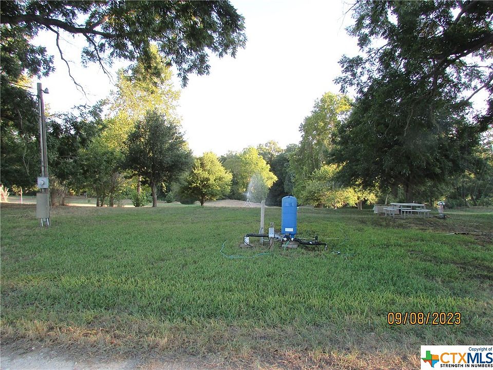 1st image of 1400 Darst Creek Ln