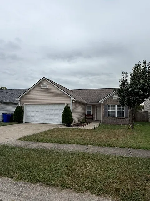 3 bed, 1573 sqft, $2,100 — Photo 1