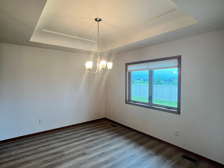 2605 W Sudbury St — Photo 18