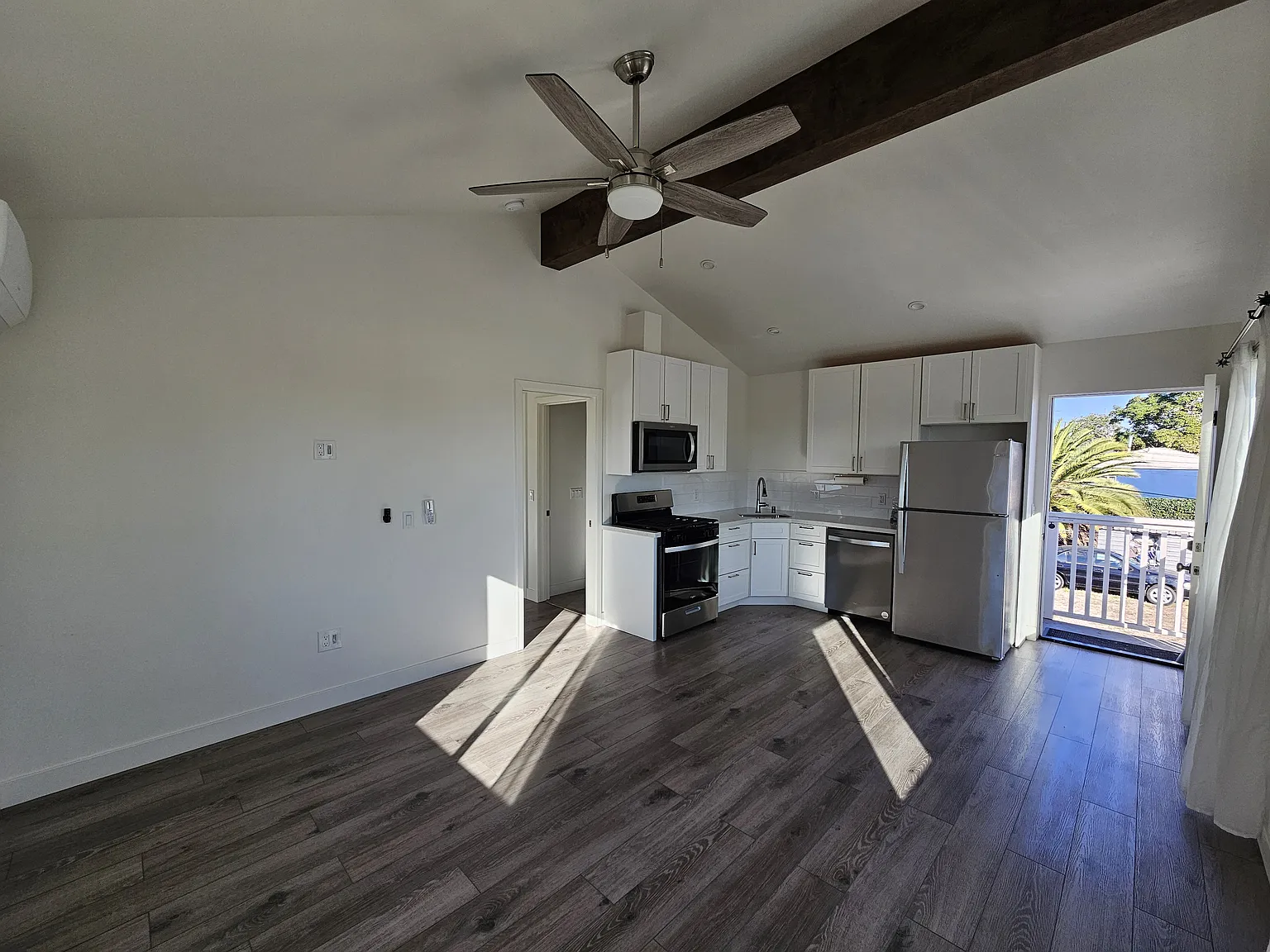 3068 K St — Photo 3