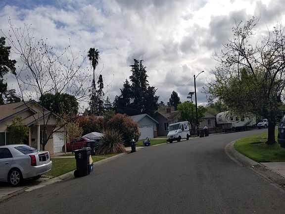 4th image of 1315 W Valencia Ave
