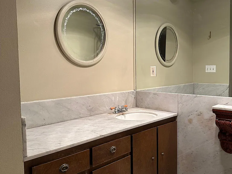 602 Melrose Ave E #202 — Photo 6