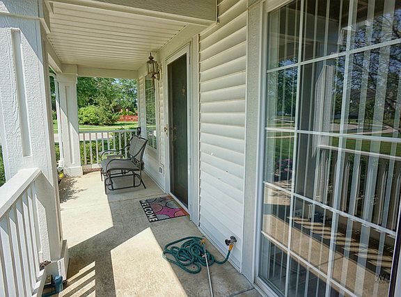 2nd image of 39060 N Aberdeen Ln