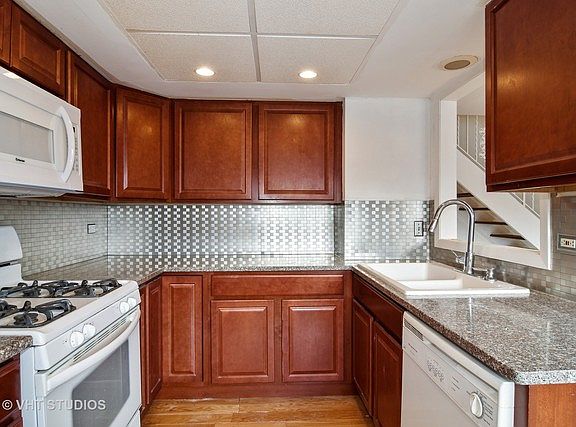 4th image of 2094 N Ginger Creek Dr #25B