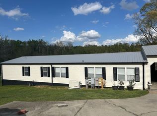 30 Point Lookout Rd, Cross Hill, SC 29332