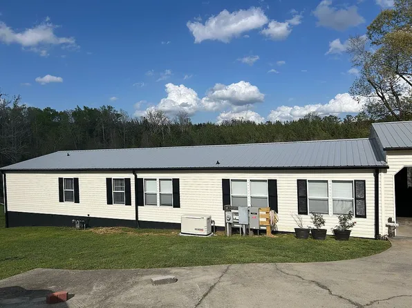 30 Point Lookout Rd, Cross Hill, SC 29332