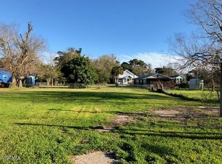 205 Easy St, Bay Saint Louis, MS 39520