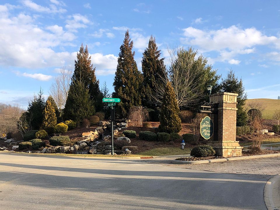 2nd image of 30 Sanctuary Ct