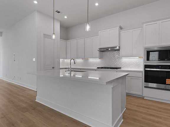 7th image of this home